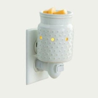 White Hobnail Pluggable